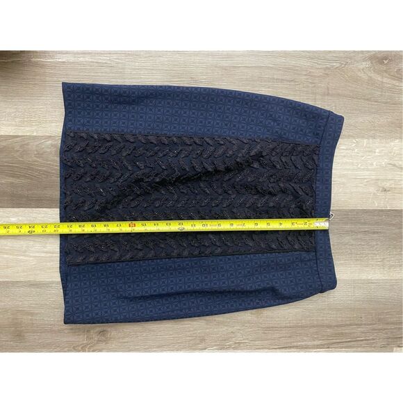 Tracy Reese Embellished Pencil Skirt Blue Black Applique Jacquard Size 4 - Picture 2 of 9